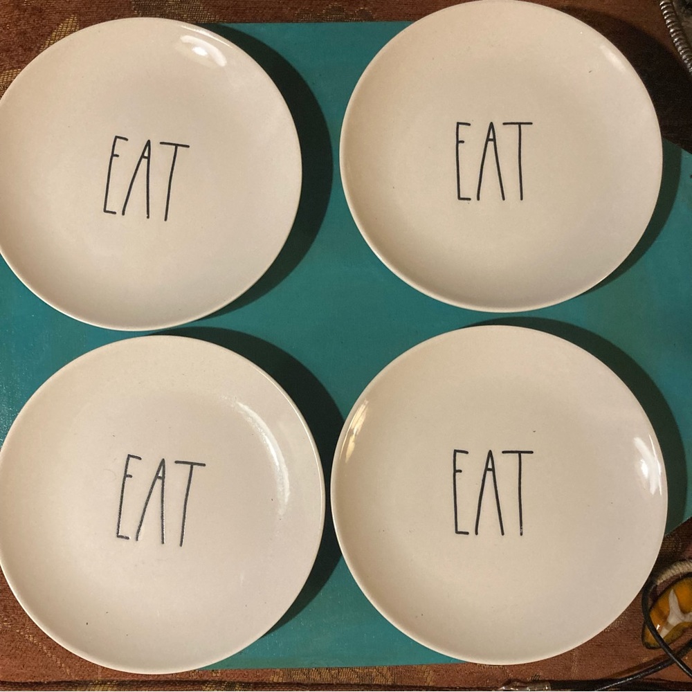Rae Dunn 6 inch dessert plates set 4